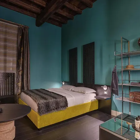 Three In Spanish Steps Bed & Breakfast Roma